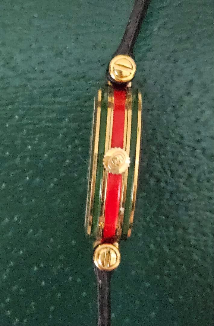 【ヴィンテージ】非稼働GUCCI シュリーライン腕時計 純正ベルト証明書付