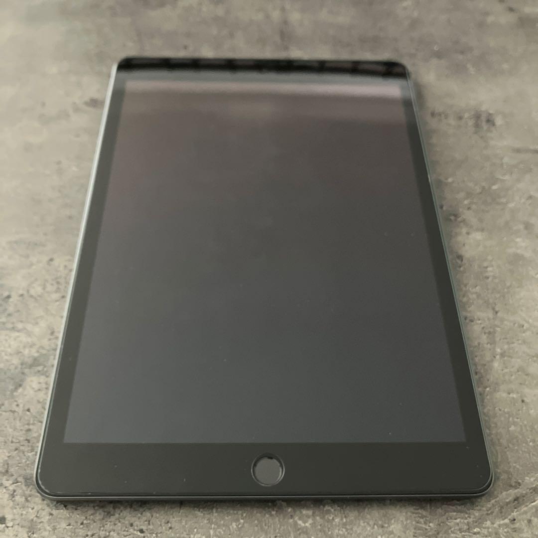 Apple iPad 第7世代　本体、キーボード、カバー付き　動作確認済み