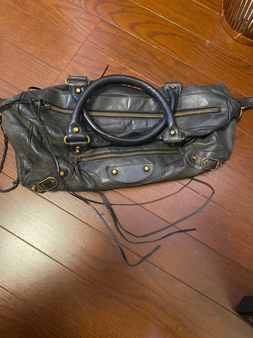 バッグ balenciaga city