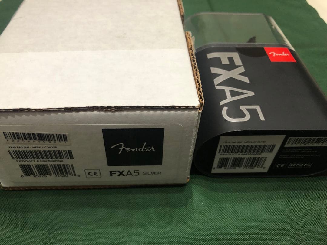 Fender FXA5 シルバー イヤホン