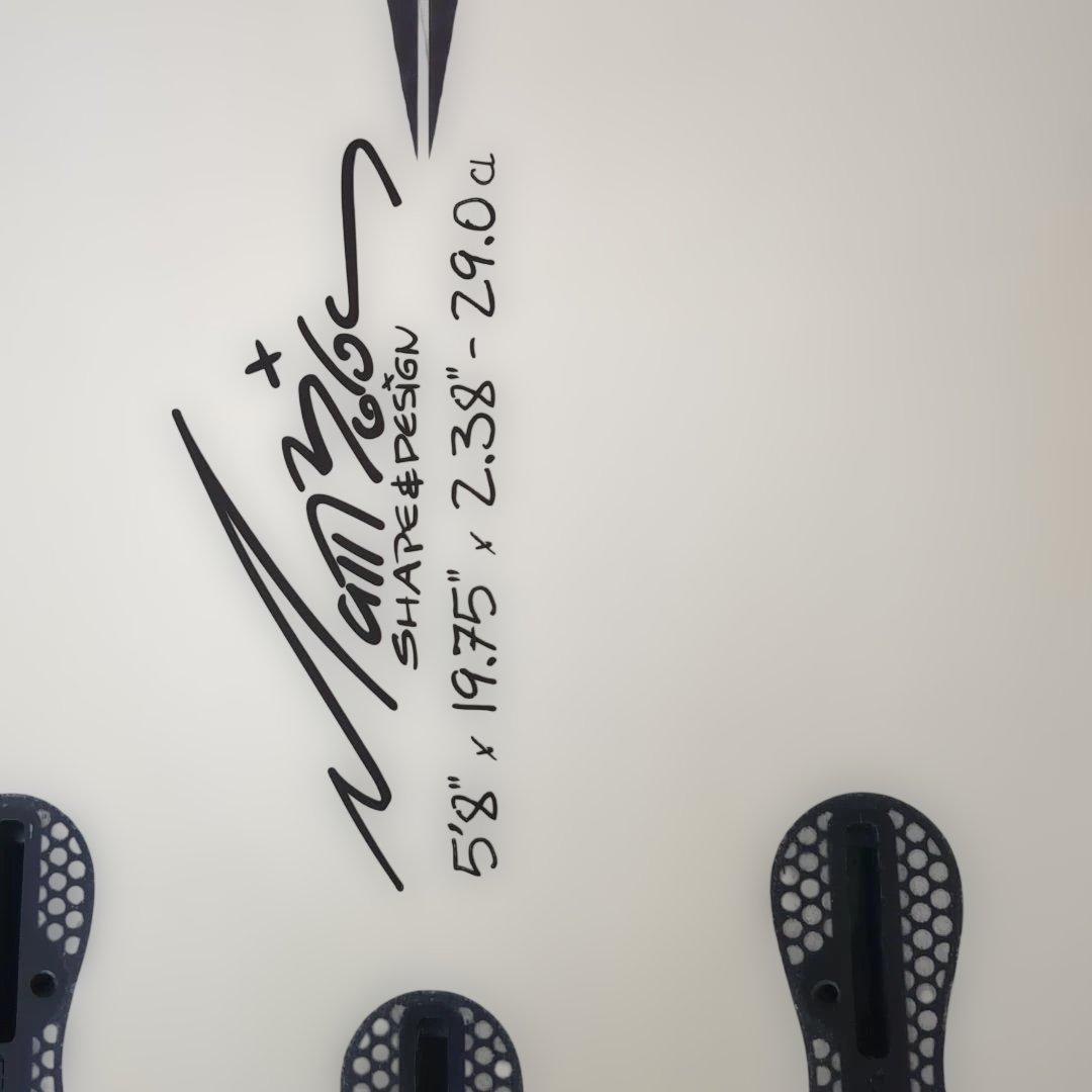 サーフボード　PLACEBO　5.8