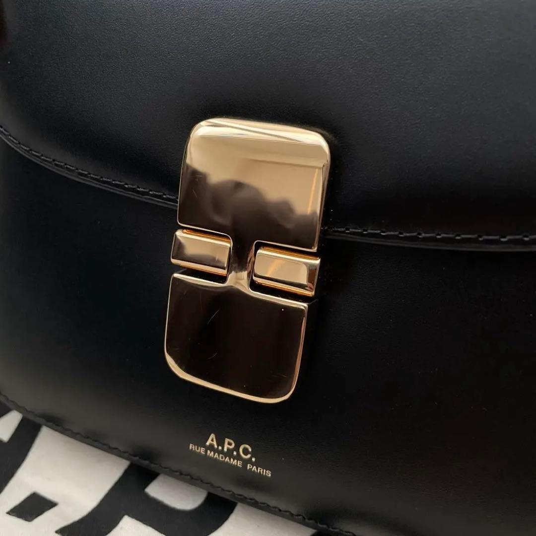 A.P.C. アーペーセー GRACE ショルダーバッグ　MINI