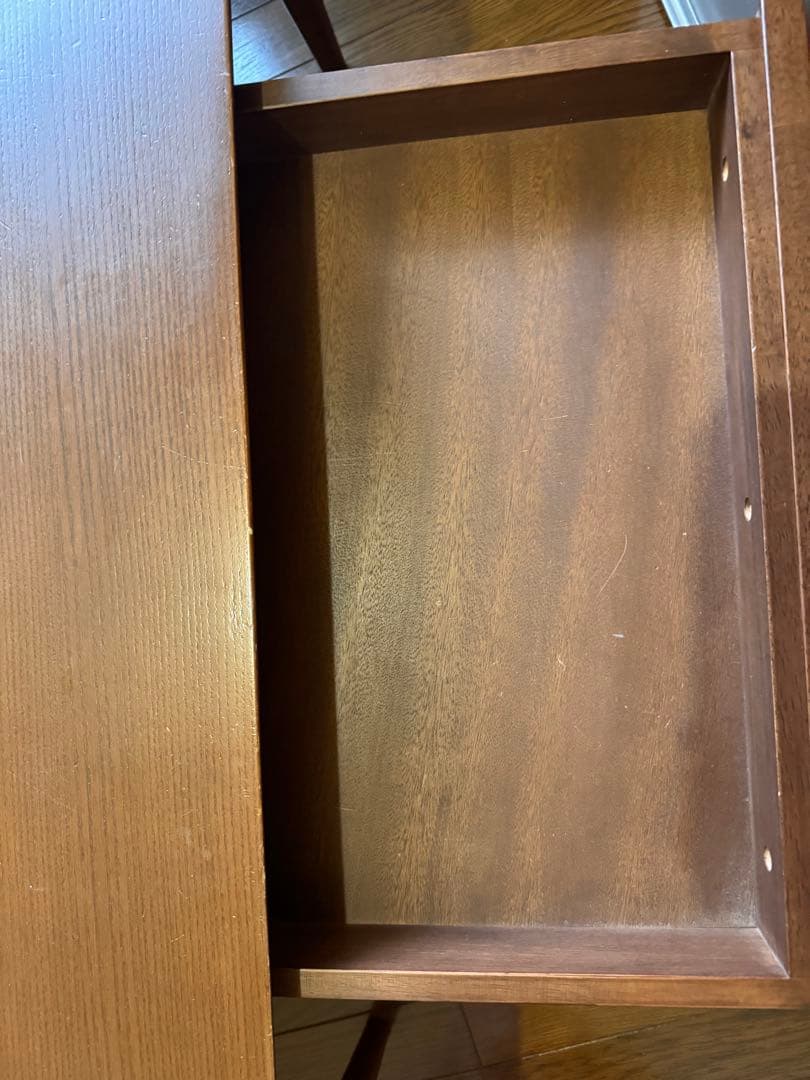 ブラウン木製テーブル 引き出し付き