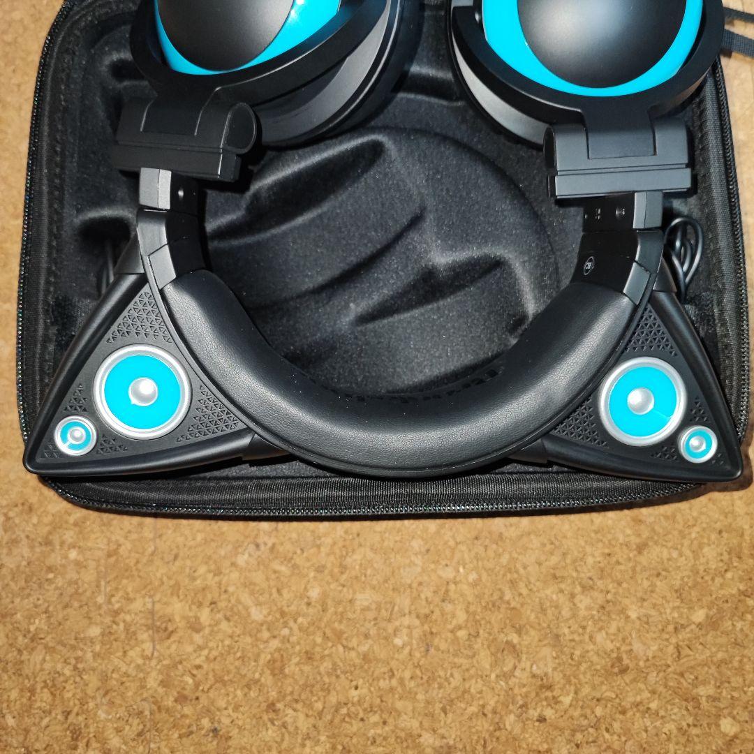 Brookstone LED付き 高機能 ネコ耳ヘッドフォン AXENTWEAR