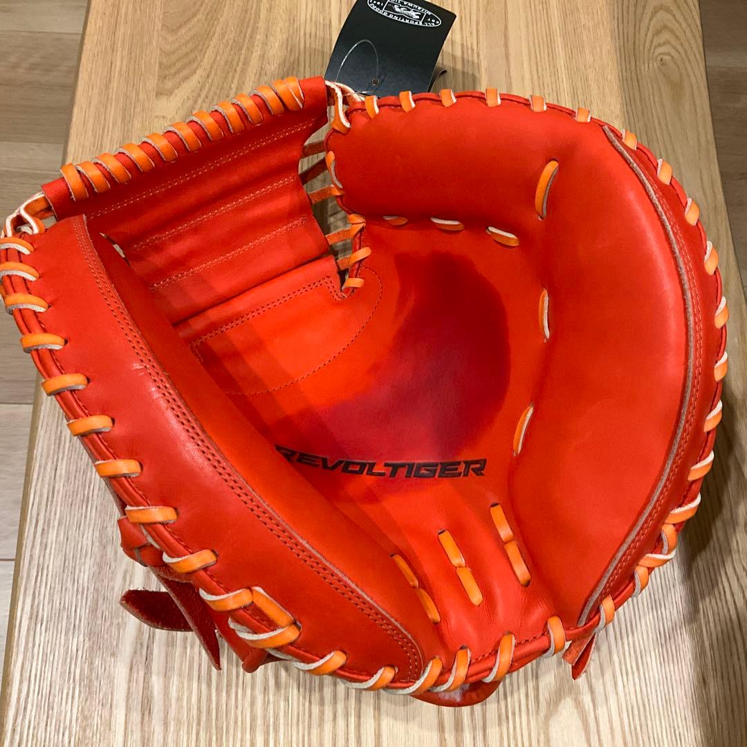 【新品未使用】ミツワタイガー レボルタイガー 硬式用キャッチャーミット