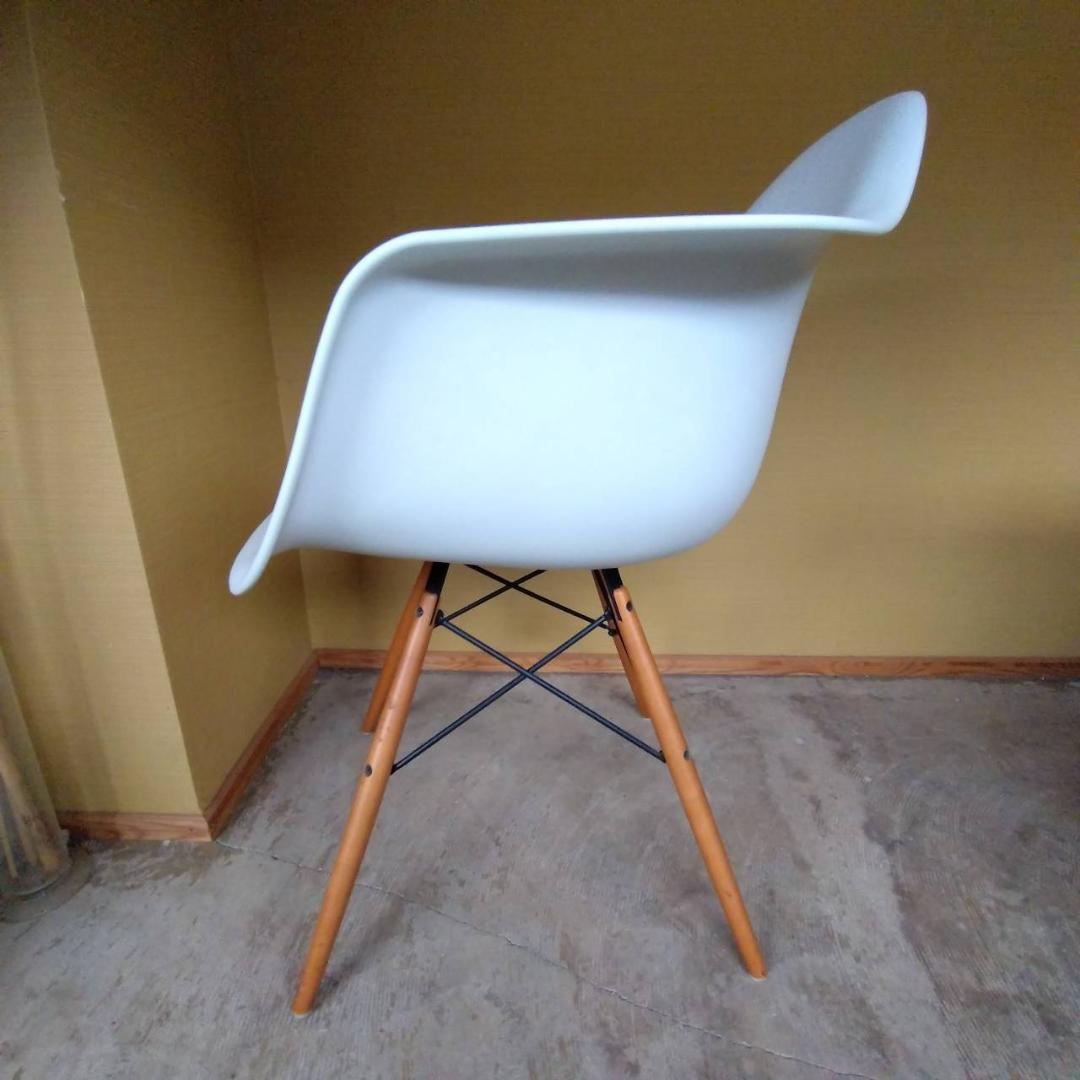 ハーマンミラー　イームズ　アームシェルチェア　座面シート付　③