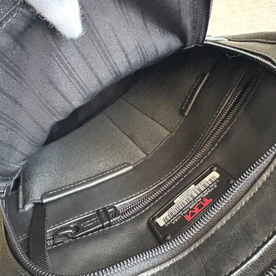 【reoncoco様】TUMI レザー ショルダーバッグ クロスボディ