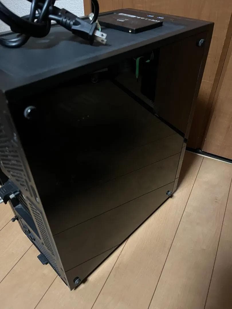 【ジャンク品】ゲーミングPC/モニタ/ワイヤレスキーボード×３など