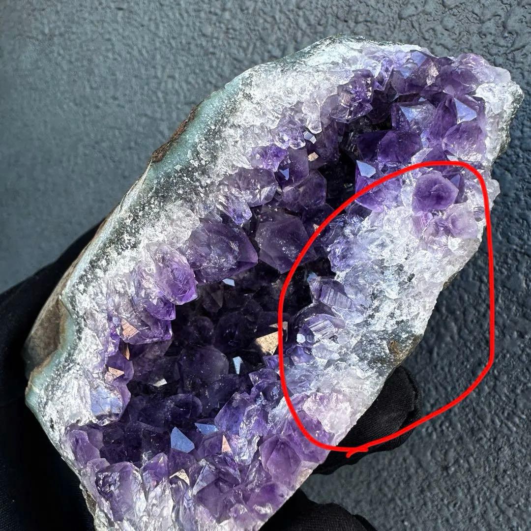 値下げ❗️欠けあり❗️濃紫の煌めきウルグアイ産☆アメジストクラスターA1176