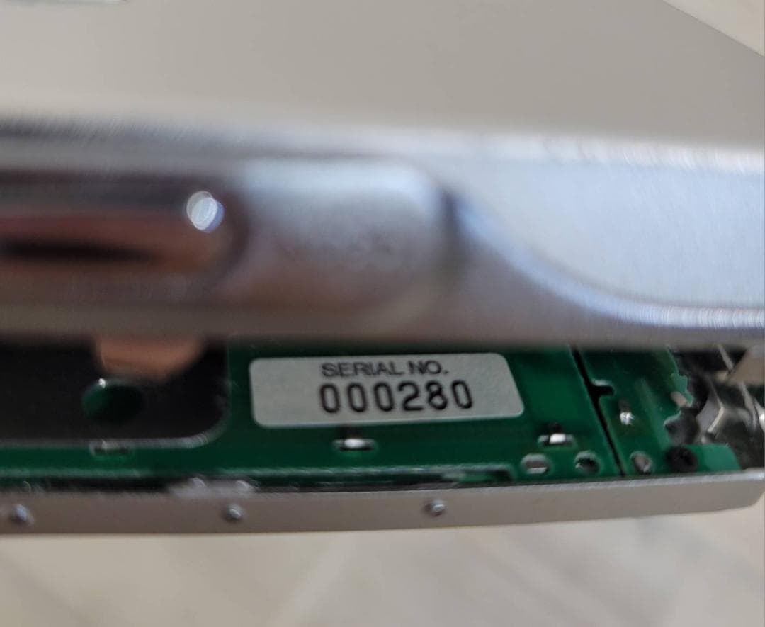 【美品】aiwa ポータブルMDレコーダー AM-F90