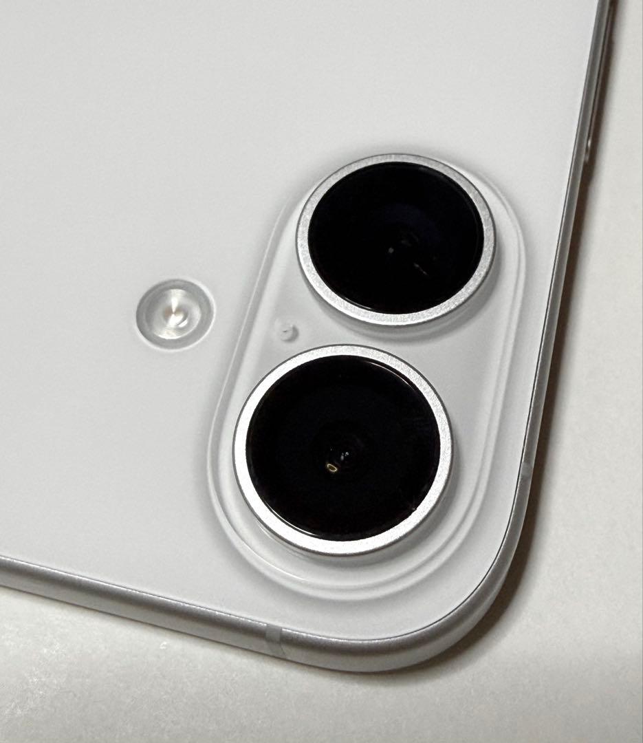 iPhone16 256GB 本体　美品　94% 傷無し　ケース付き