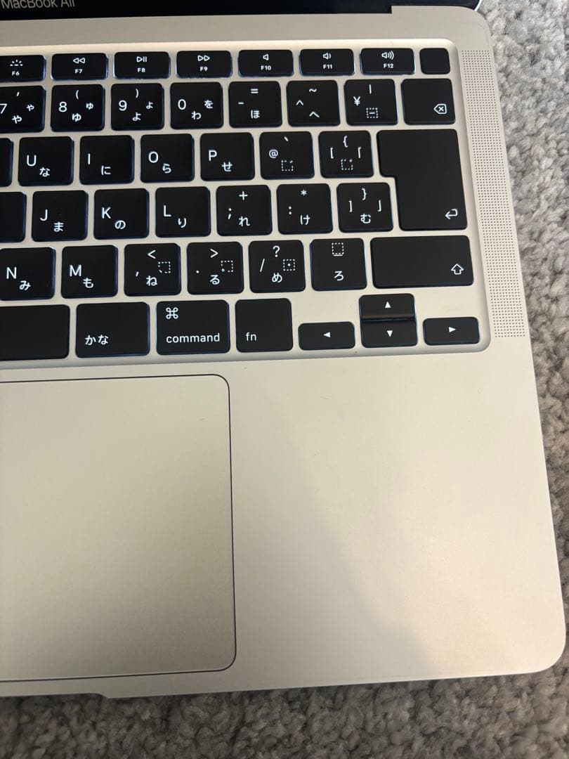 動作良好　MacBook Air 13.3 2020/8GB/シルバー