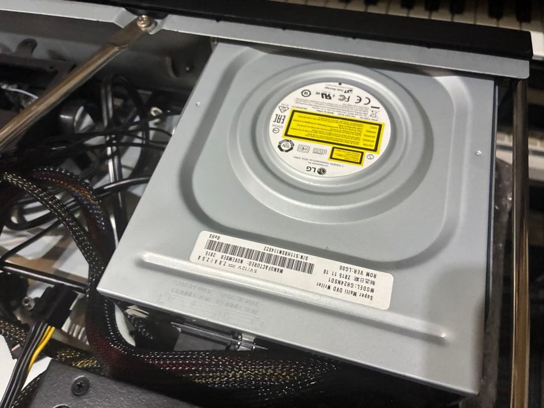 SilverStone Milo ML04 横型スリムケース（電源・DVD付き）