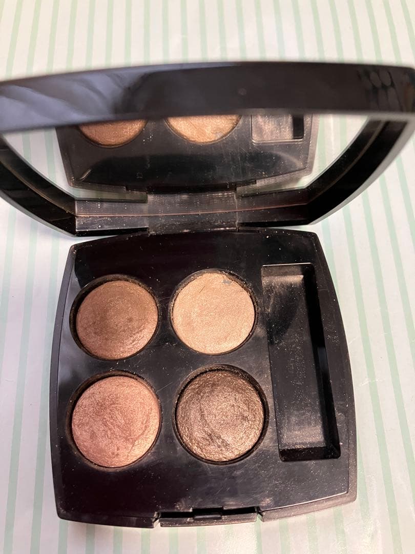 CHANELアイシャドウ 4色パレットのまとめ売り7点セット