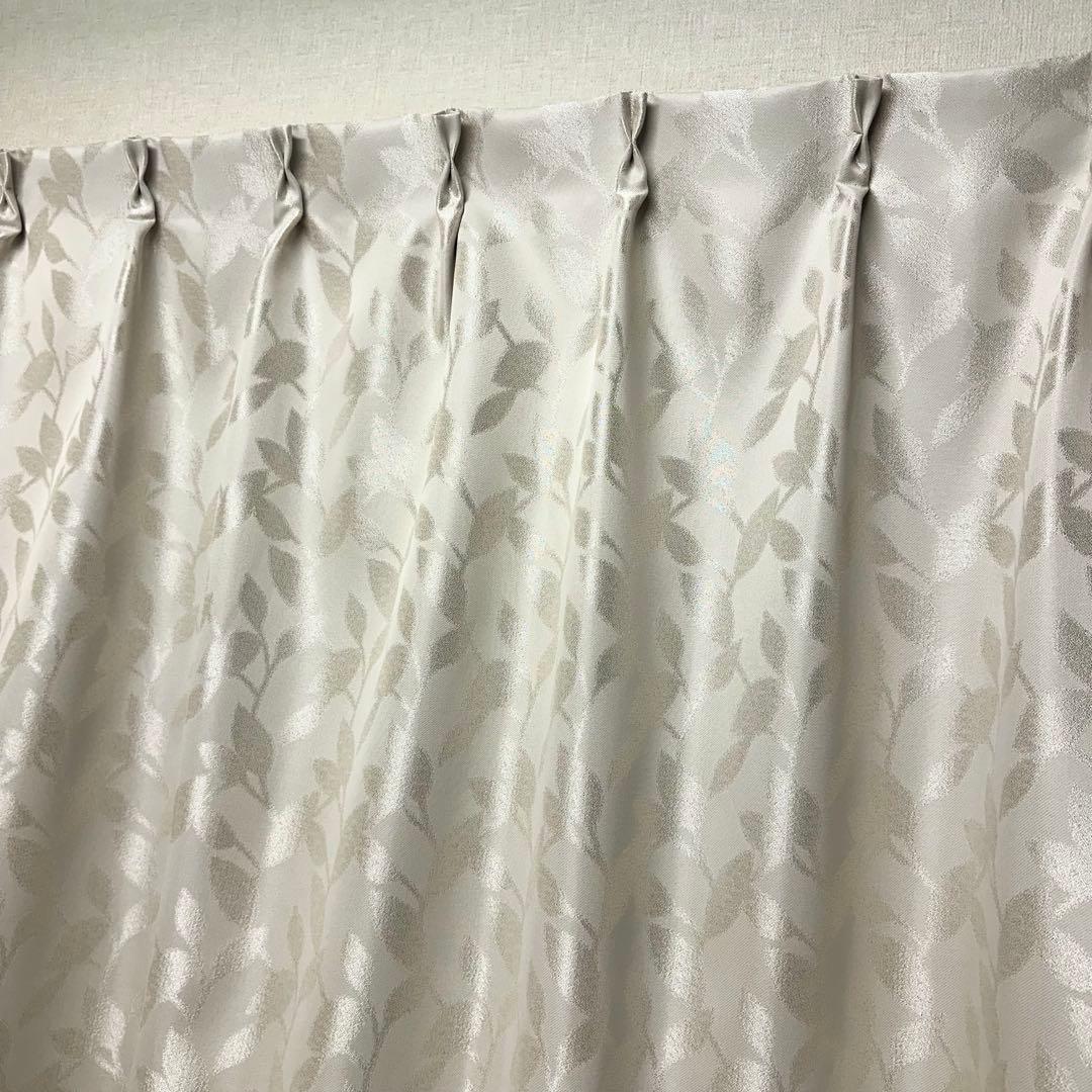 遮光カーテン 幅150cm×丈200cm2枚　リーフアイボリー