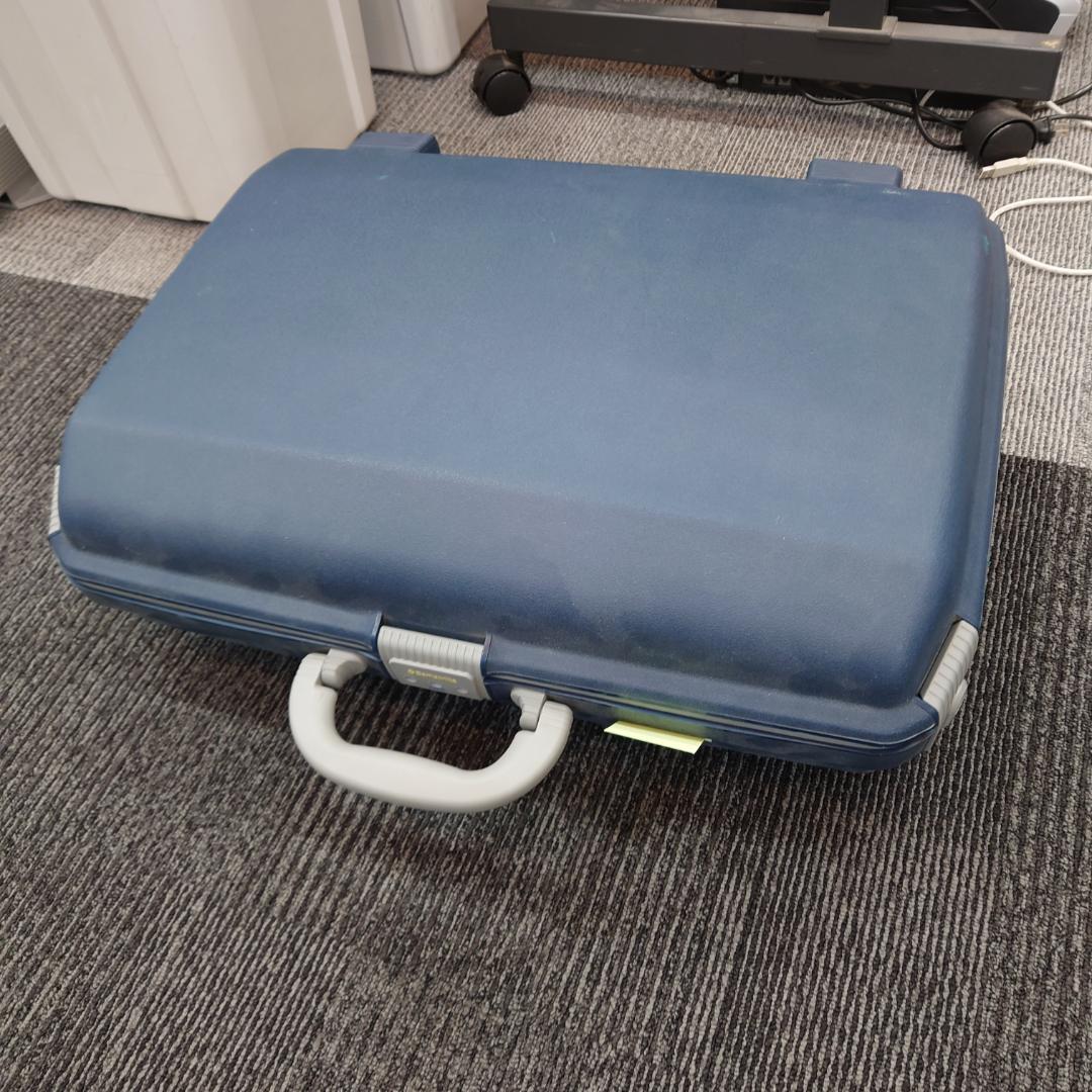 業務用NECプロジェクターMT1050J80型　キャリー他フル装備