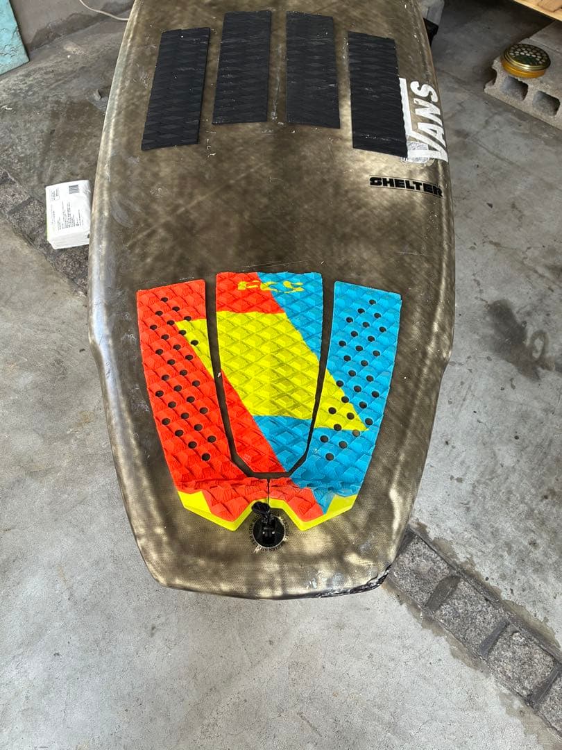 送料込　スリーウェザーサーフボード　シェルター　40L