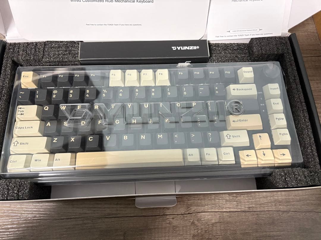 YUNZII B75 75% 有線 メカニカルキーボード ホットスワップ対応