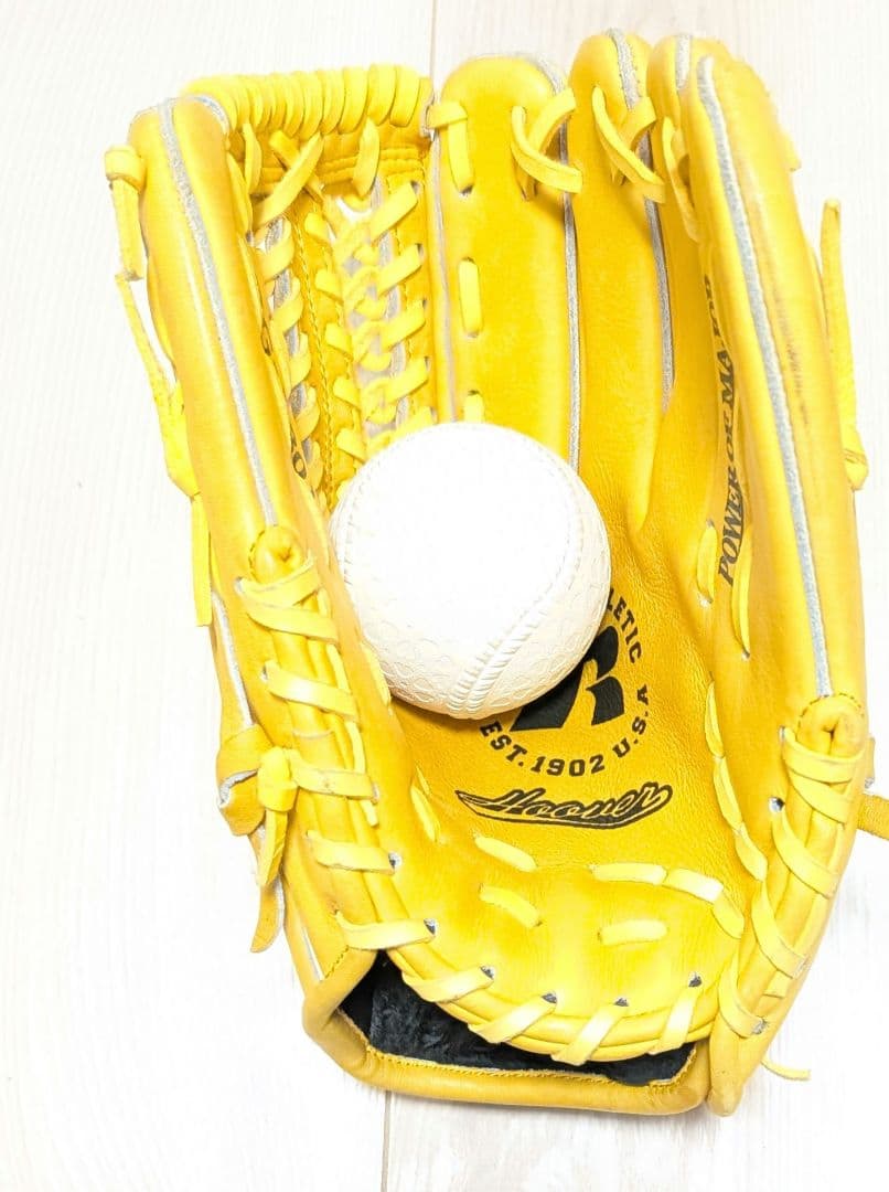 軟式一般用グローブ　イエロー