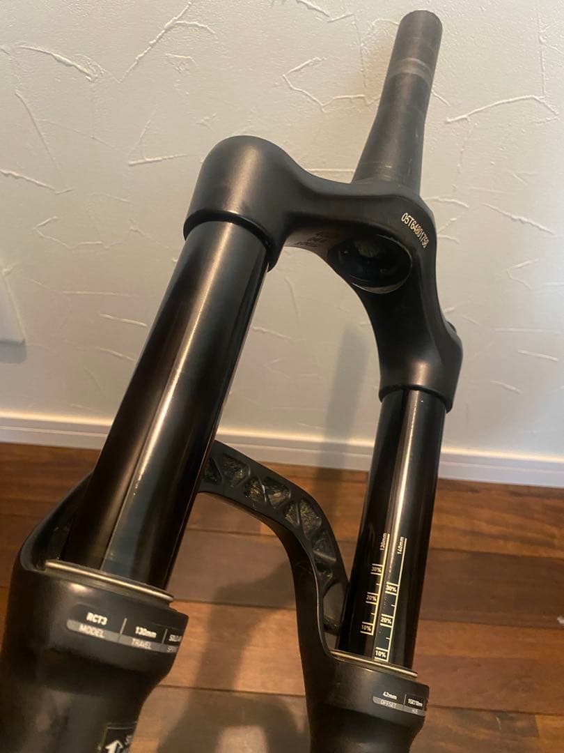 ロックショックス　ROCKSHOX PIKE サスペンションフォーク ブラック