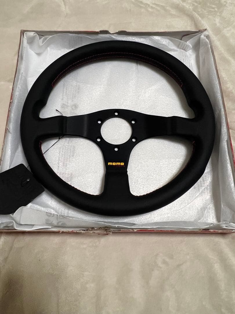 MOMO TUNER BLACK 320mm ステアリング