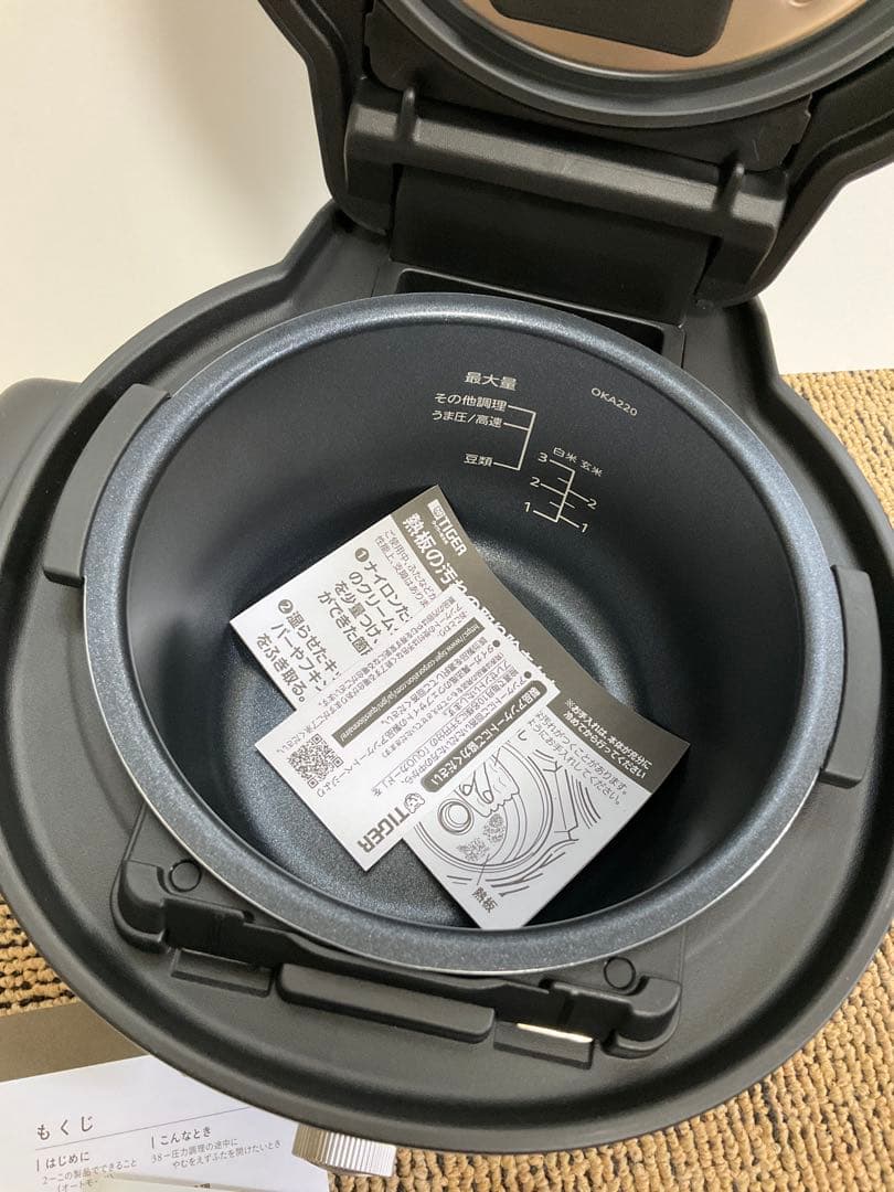 TIGERタイガー電気圧力鍋COK-a220/未使用品