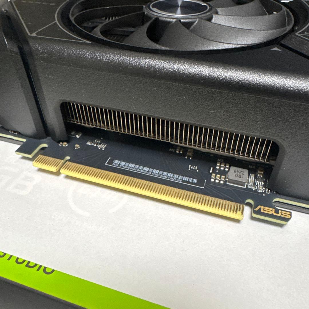 グラフィックボード・グラボ・ビデオカード ASUS GeForce RTX4070 Dual OC 12GB