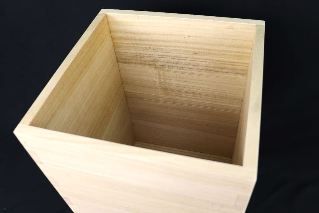 【30キロ用】【新米の美味しさ長続き】最高峰の米びつ　コシヒカリ