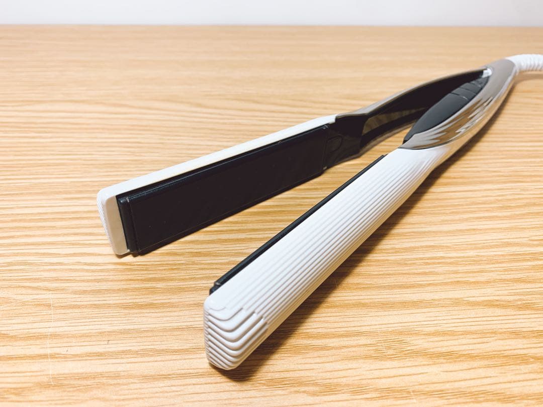 【美品✨】リファストレートアイロン