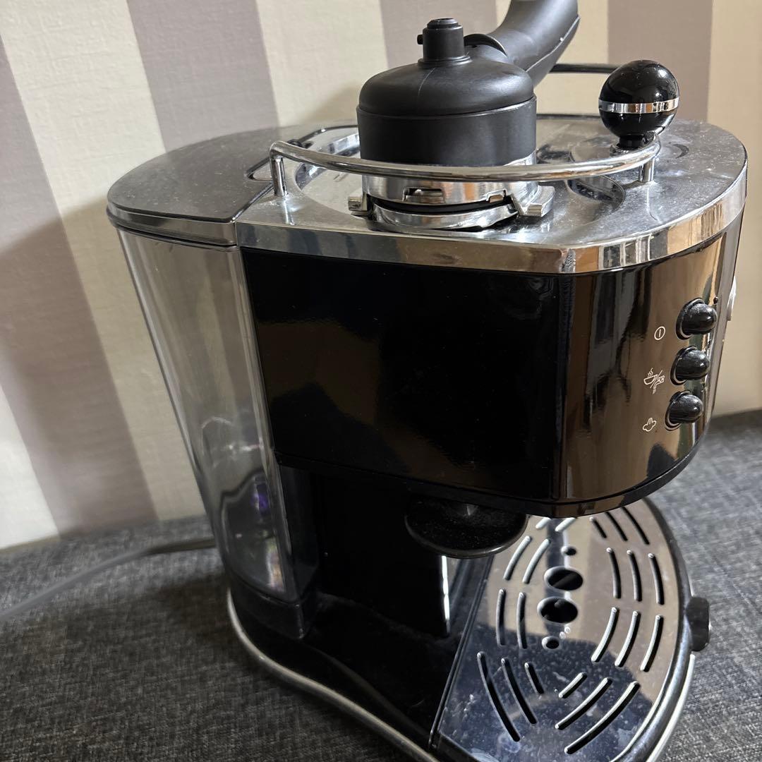 デロンギエスプレッソマシン ブラック