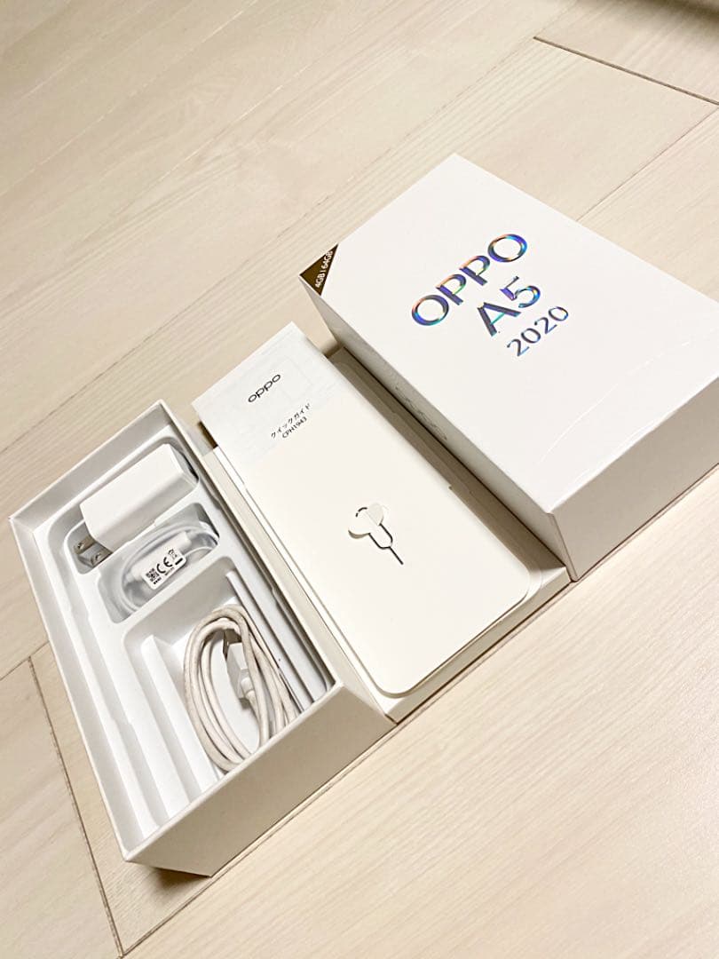 OPPO A5 2020 ブルー　SIMフリー　残積なし　付属品すべて有り
