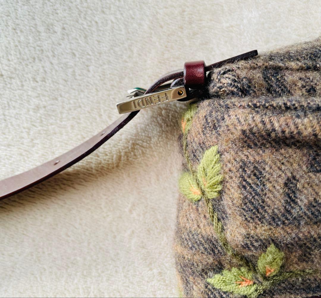 【FENDI】フェンディ マンマバケット ズッカ柄 セミショルダーバッグ