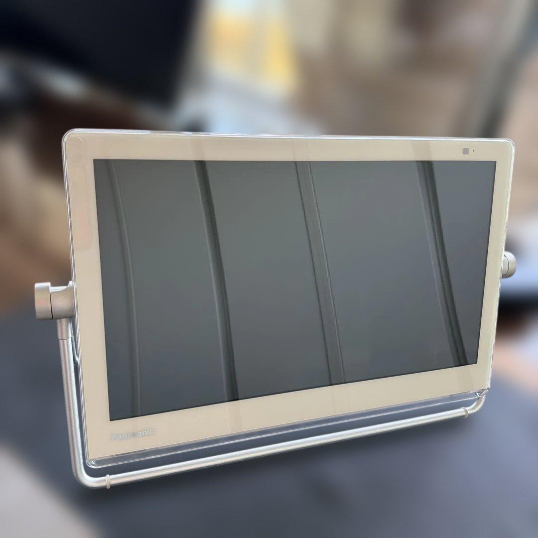 美品Panasonic ポータブルテレビ VIERA UN-15TD7