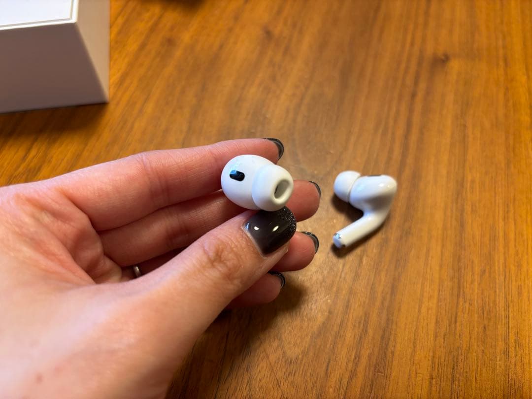 AirPods Pro 第二世代　USB-C シリコンケース付き