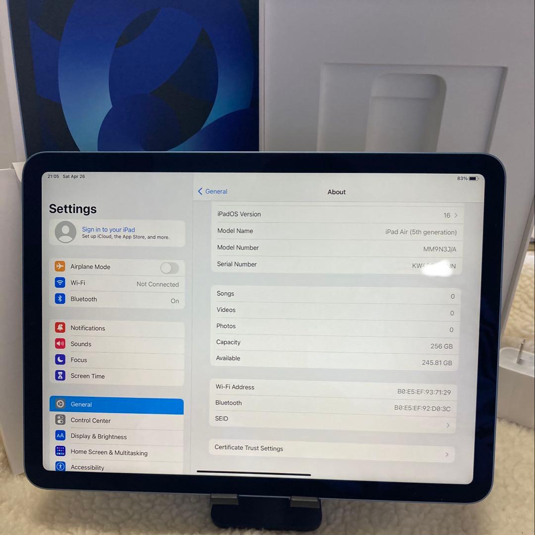 良品 iPad Air 第5世代 256GB バッテリー95% - 付属品完備
