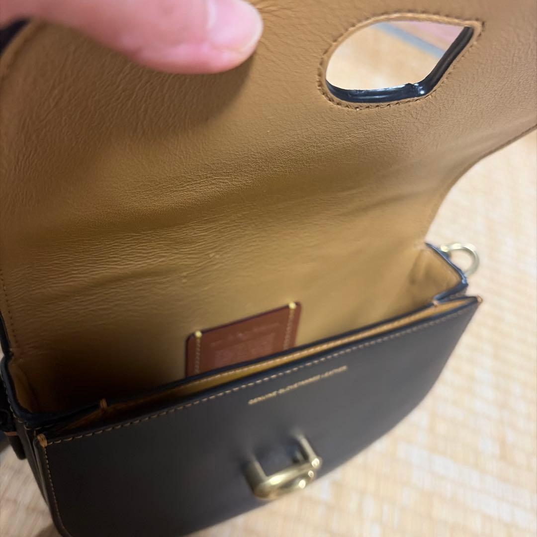 黒 レザー ハーフムーン ショルダーバッグ