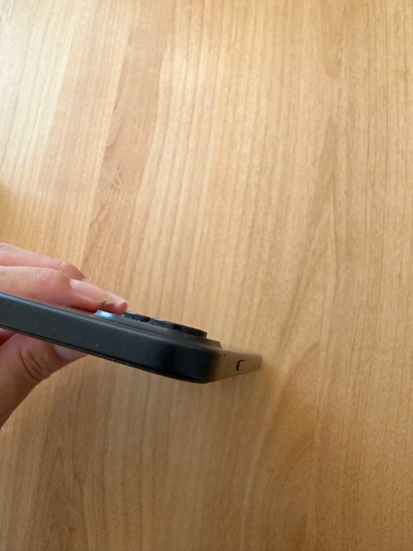 iPhone 15 ブラック 128GB本体　最大容量85%