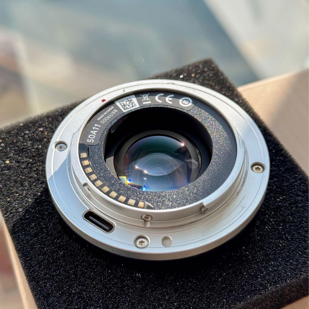 [美品] VILTROX AF28mm F4.5 FE 超薄型レンズ Eマウント