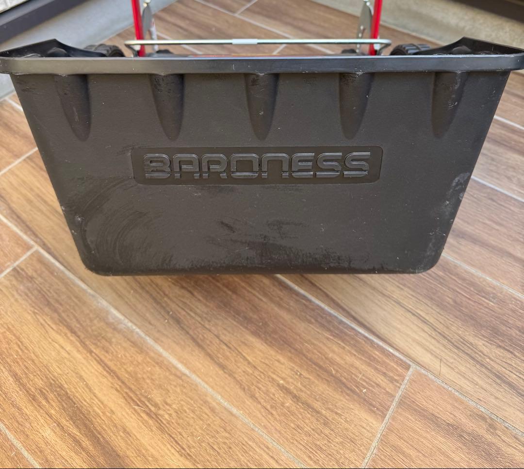 バロネス手動式芝刈り機　LM4D