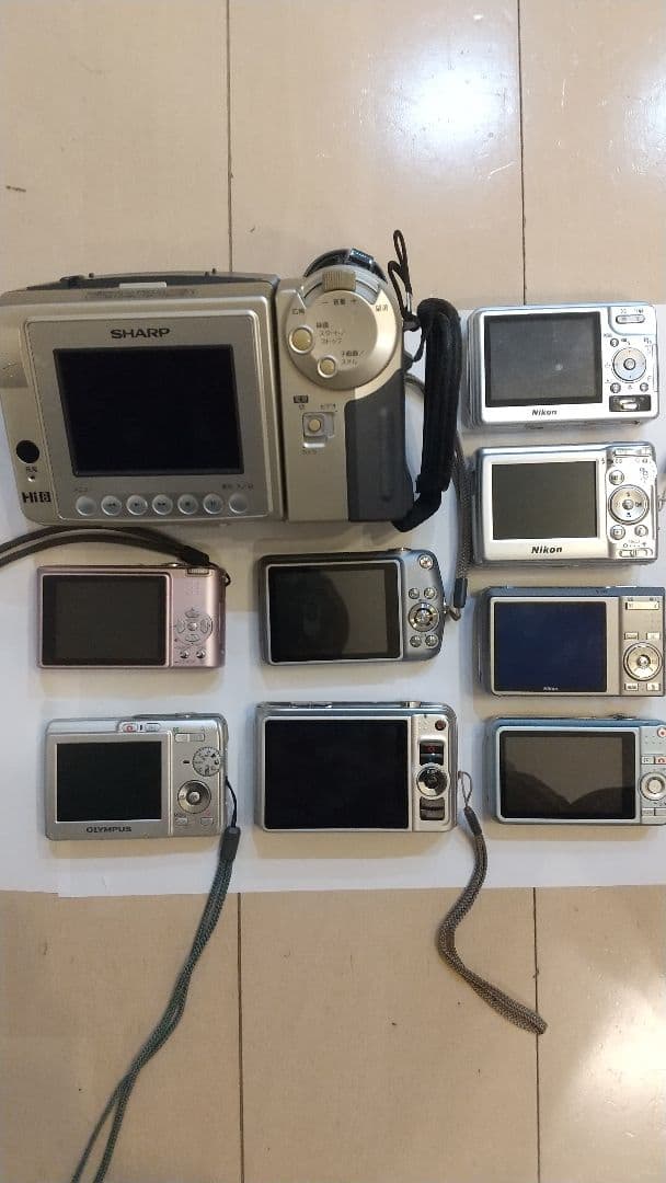ユ*キ様 コンパクトデジタルカメラ(ビデオカメラ含む) 9台 動作未確認 ジャン