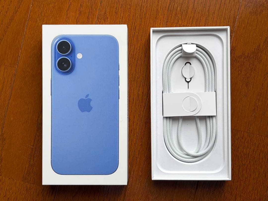 バッテリー100%✨超美品✨iPhone16 128GB 青 SIMフリー