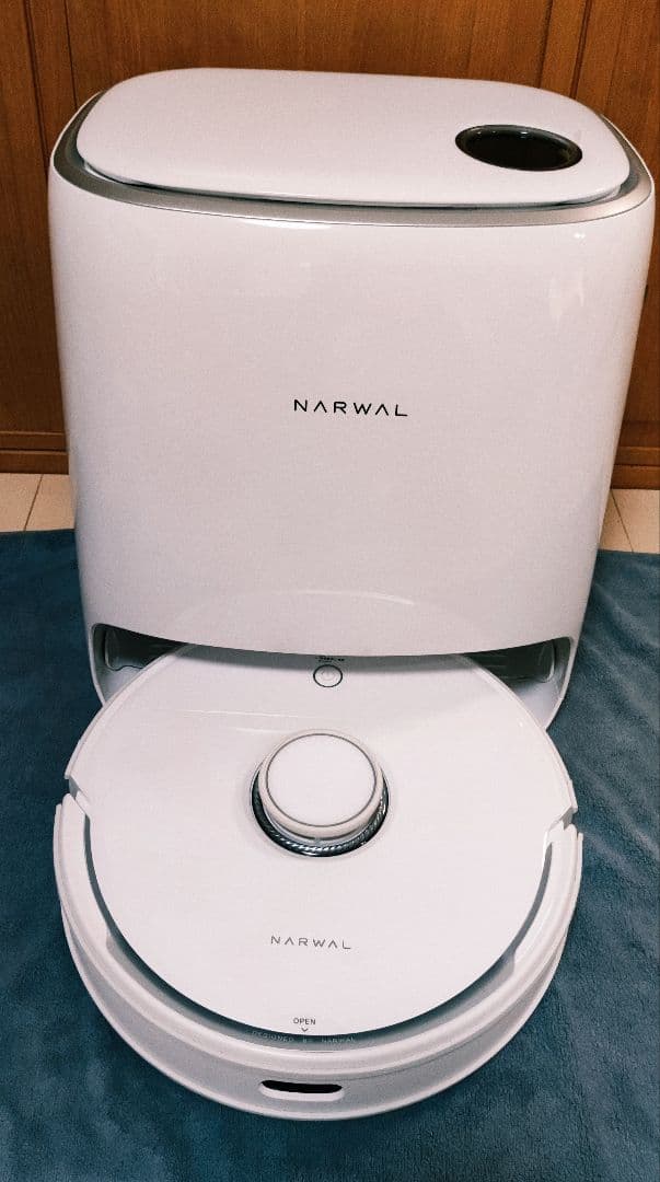 【超美品】Narwal Freo　ナーワルフレオ　ロボット掃除機と消耗品多数付