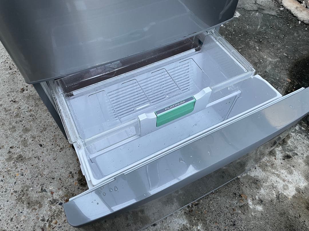 近隣配達可能　日立　441L 真空チルド　6ドア冷蔵庫　R-F440F