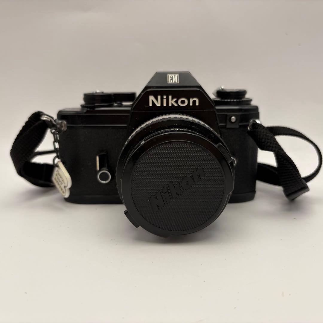 Nikon EM 一眼レフカメラ Nikkor 50mmレンズ