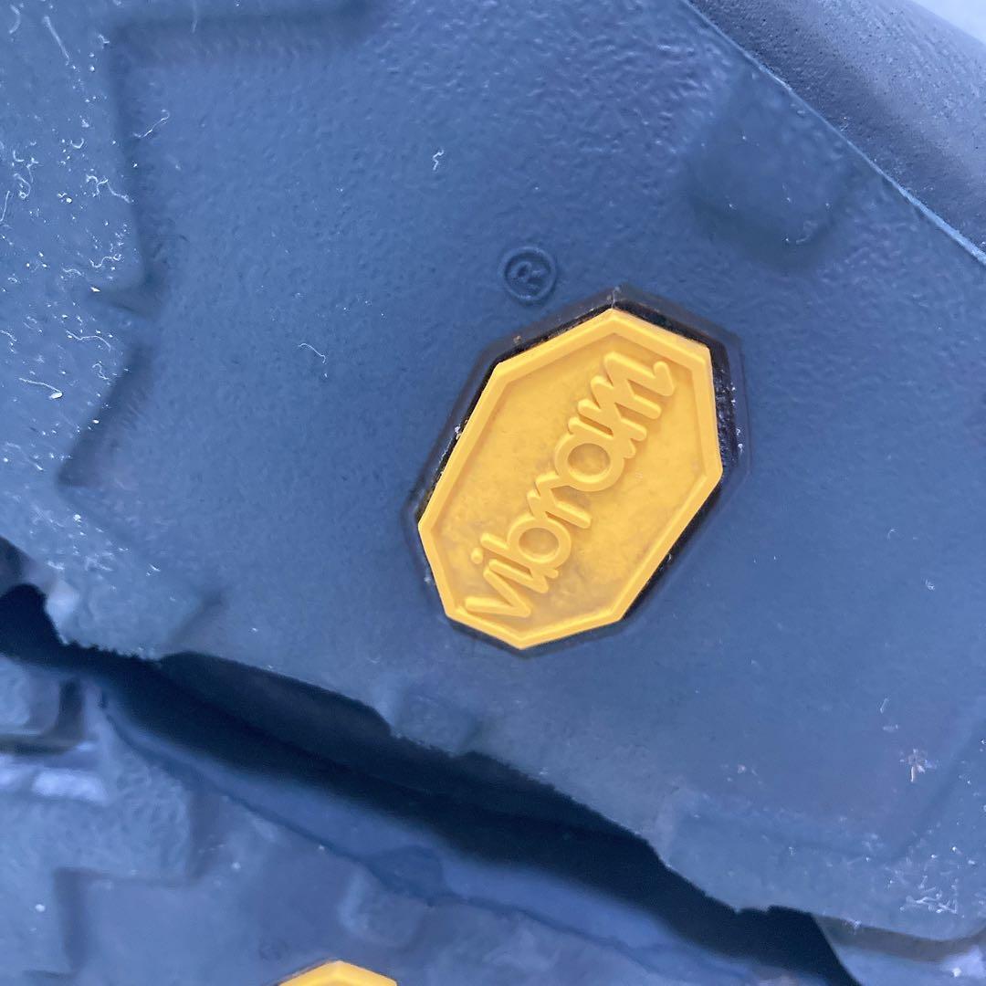 美品 クラークス ワラビーブーツ ゴアテックス 28 本革 防水 ビブラム 黒