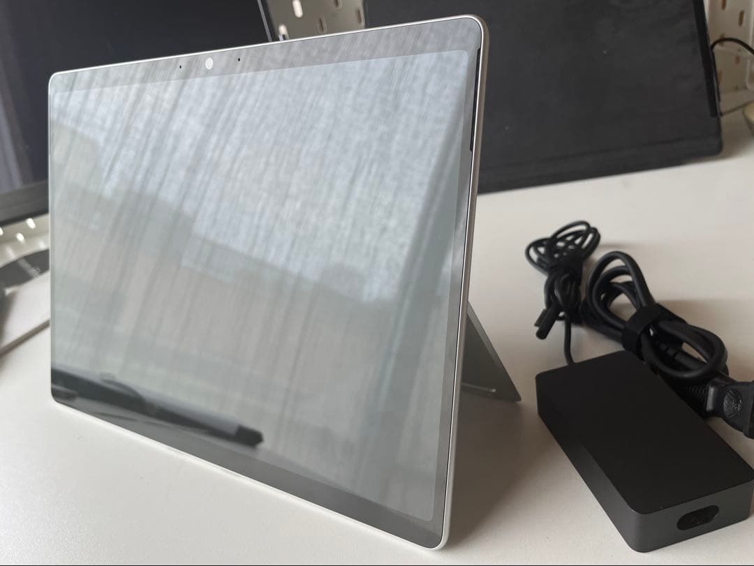 Surface Pro 第11世代 13インチ 16G 256G 中古品