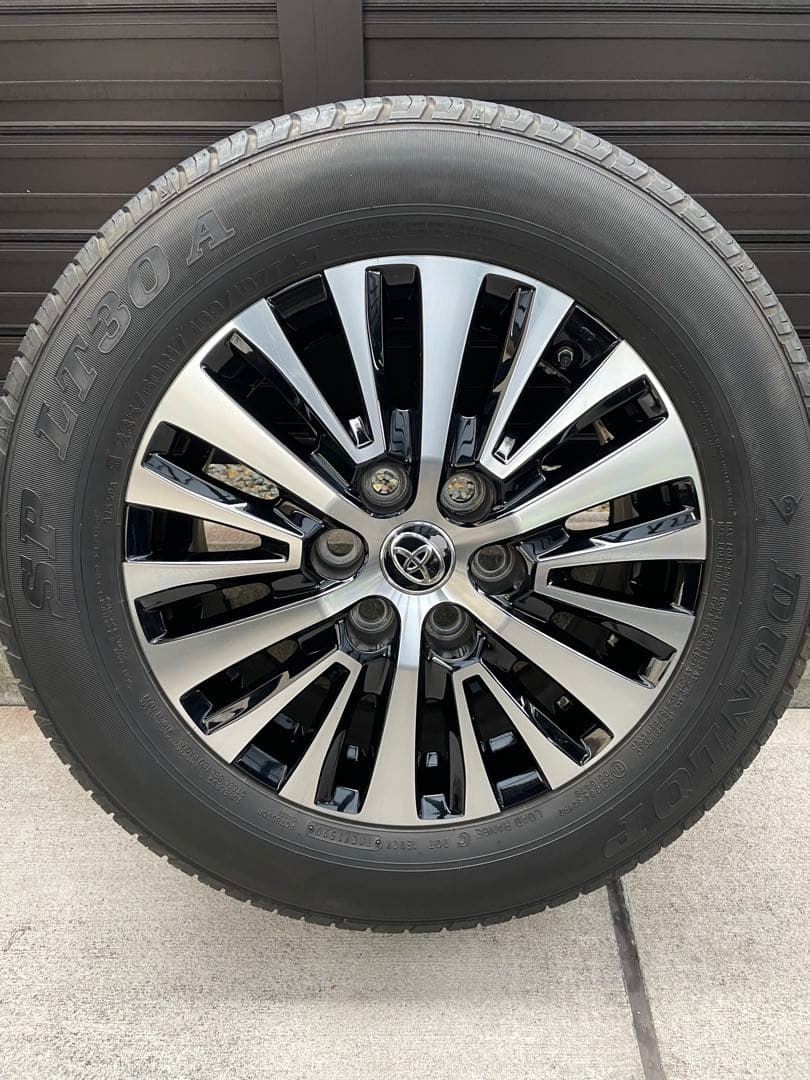 トヨタ　グランエース　純正 17インチ ホイールセット