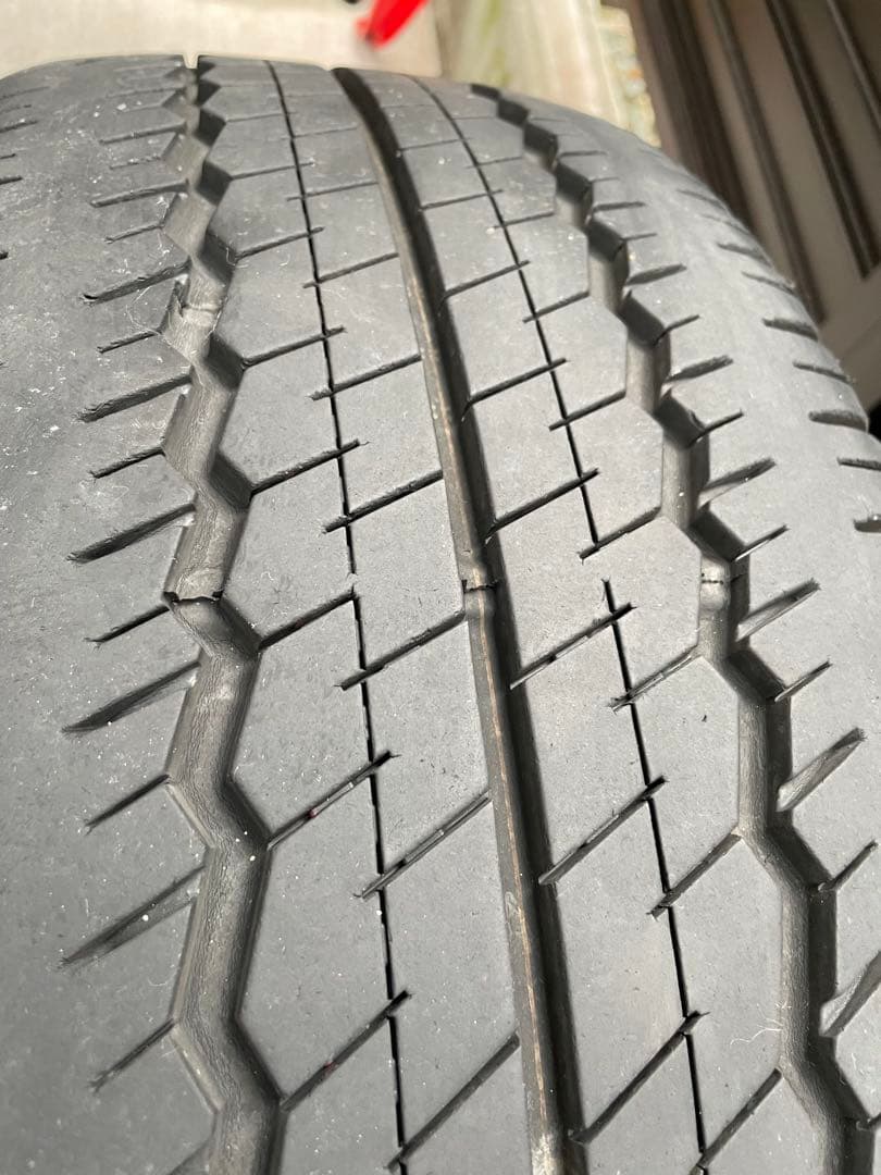 トヨタ　グランエース　純正 17インチ ホイールセット