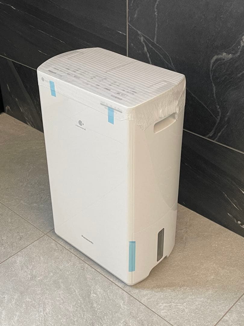 【新品•未使用】Panasonic F-YHVX120-W 除湿機