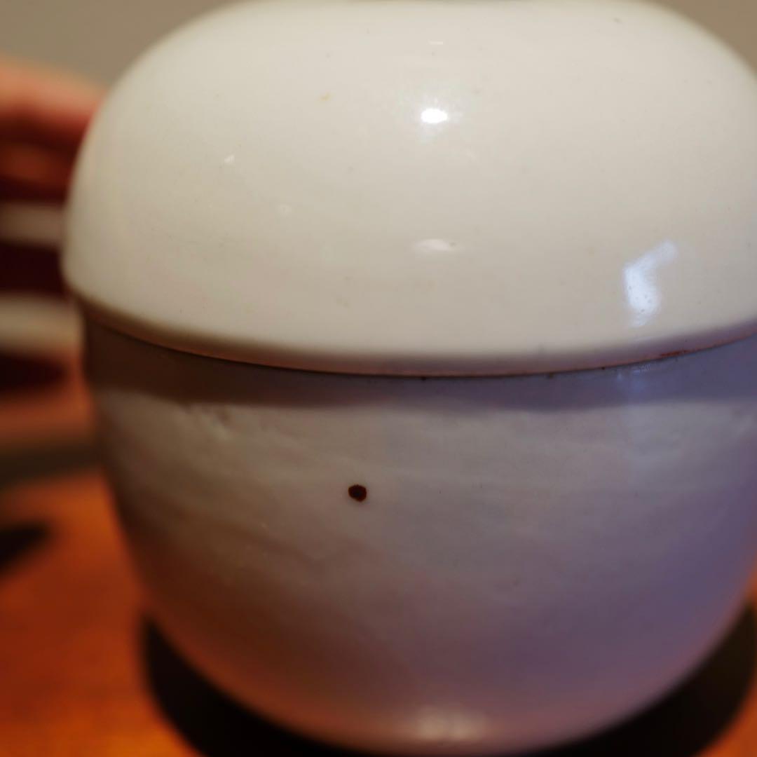 骨董 白磁の蓋付き茶入れ 台湾製 古美術 アンティーク